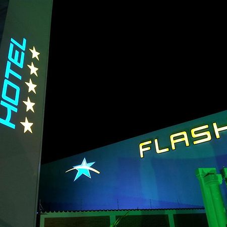 Flash Motel (Adults Only) São Vicente Exterior photo